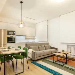 Apartamento Elegante Y Recién Reformado En Abando, Bilbao