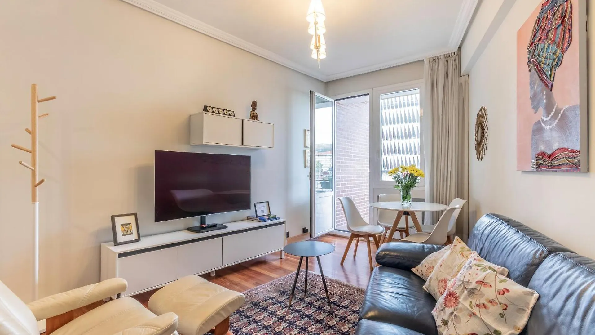 San Mames Apartment - Free Parking Bilbao Spain